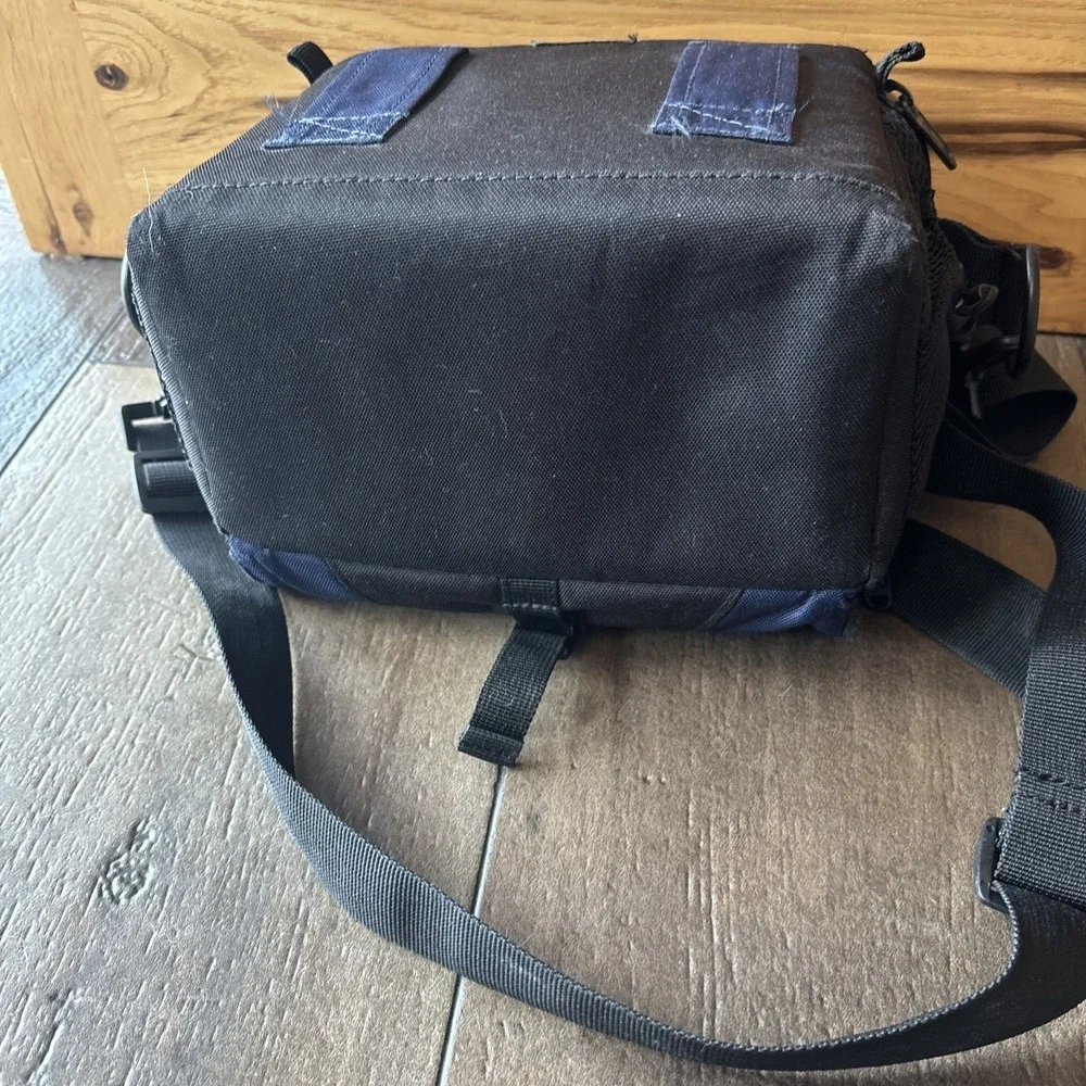 Lowepro EX160 Arctic Blue/Black Digital Camera Pouch Shoulder Bag 9